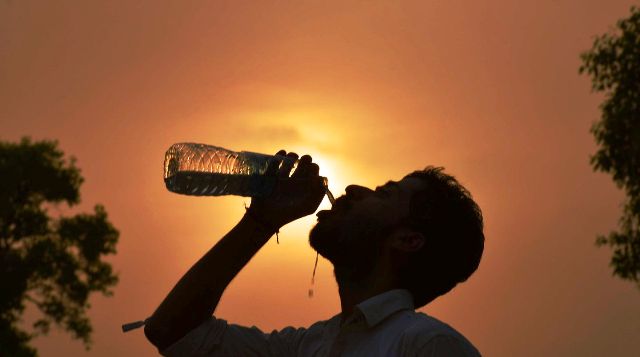 Copy of http _mashable.com_wp-content_gallery_heat-wave_0001