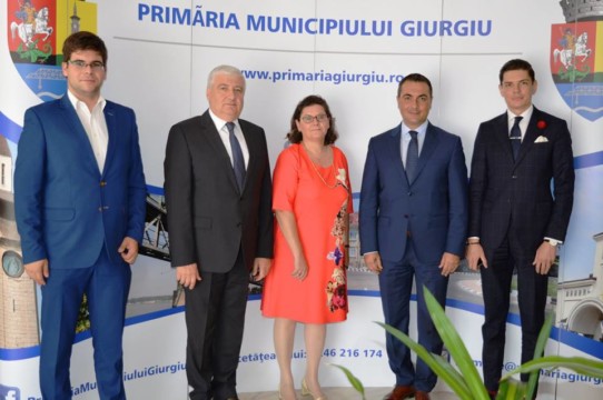 21149957_842170372611186_6689598043205928340_n