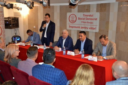 43012757_1873517959398838_2341226251173232640_n1