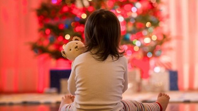 0AA5AE7400000514-0-image-a-15_1418860678908-634x357