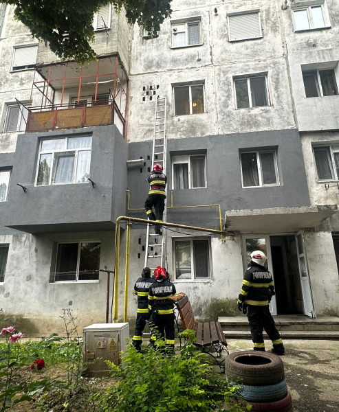 Bărbat  găsit decedat în locuința sa